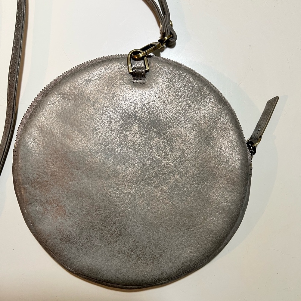Hobo International Array Round Leather Crossbody … - image 3